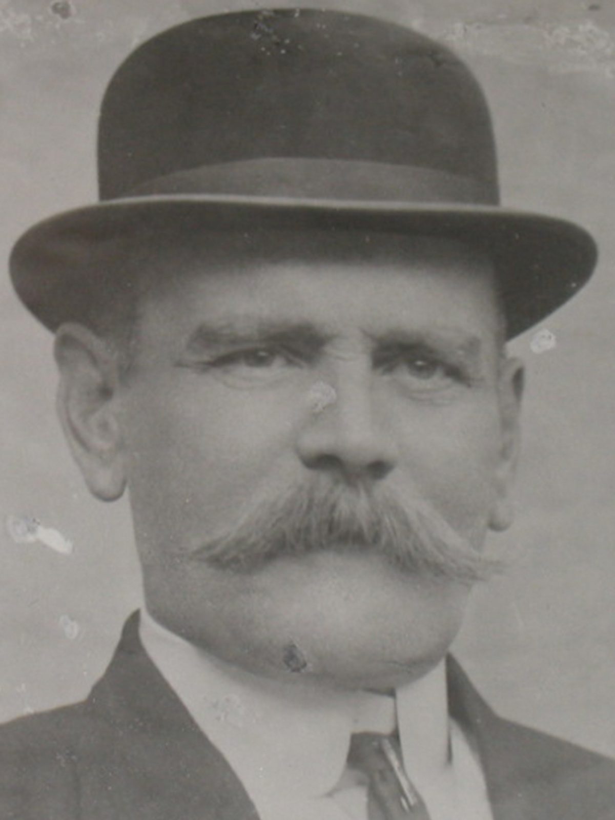 Mro. Orlando Crescimanno